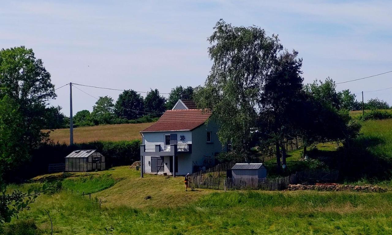 Maison Du Grand Moulin Saint-Aubin-en-Charollais Exterior photo